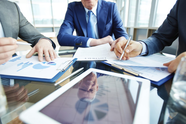 jobs report and earning season preview - options trading webinar